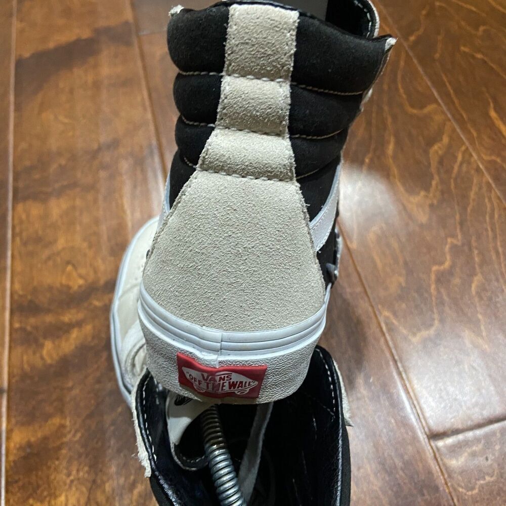 Vans Sk8-Hi Bolt Antique White and Black Skate Shoes 721454 Men's Size 6 Wms 7.5 - Picture 6 of 9